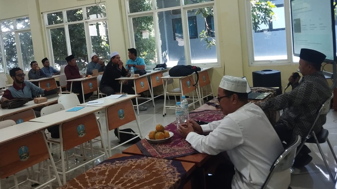 Komunitas Belajar dan MGMP-S Al-Ma’hadul Islami YAPI Perkuat Kompetensi Guru melalui Pemanfaatan AI
