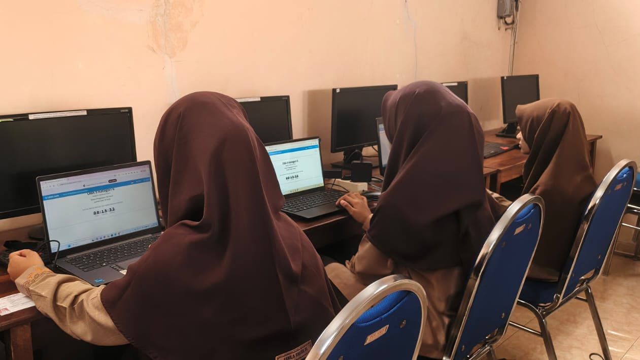 Siswa SMP–SMA Al Ma’hadul Islami Ikuti Olimpiade Bahasa Arab Tingkat Kabupaten Pasuruan