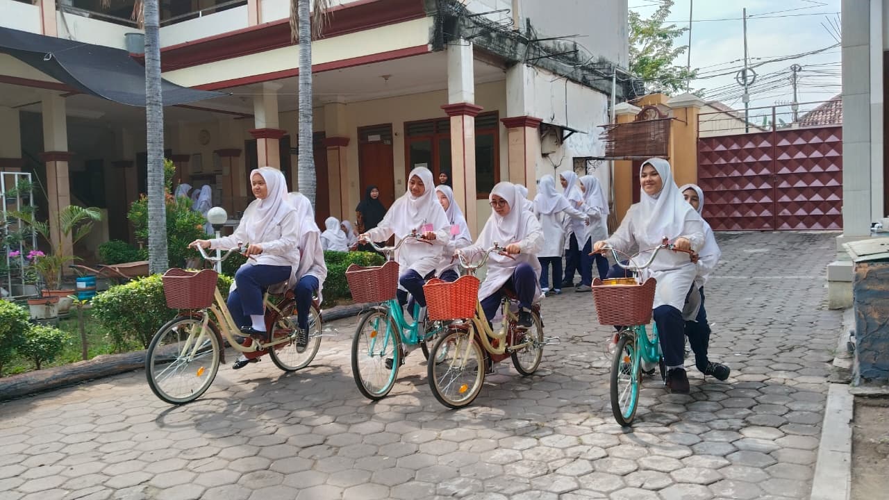 Gowes Sehat Santri, Cara Seru Hilangkan Penat di Tengah Aktivitas Pesantren